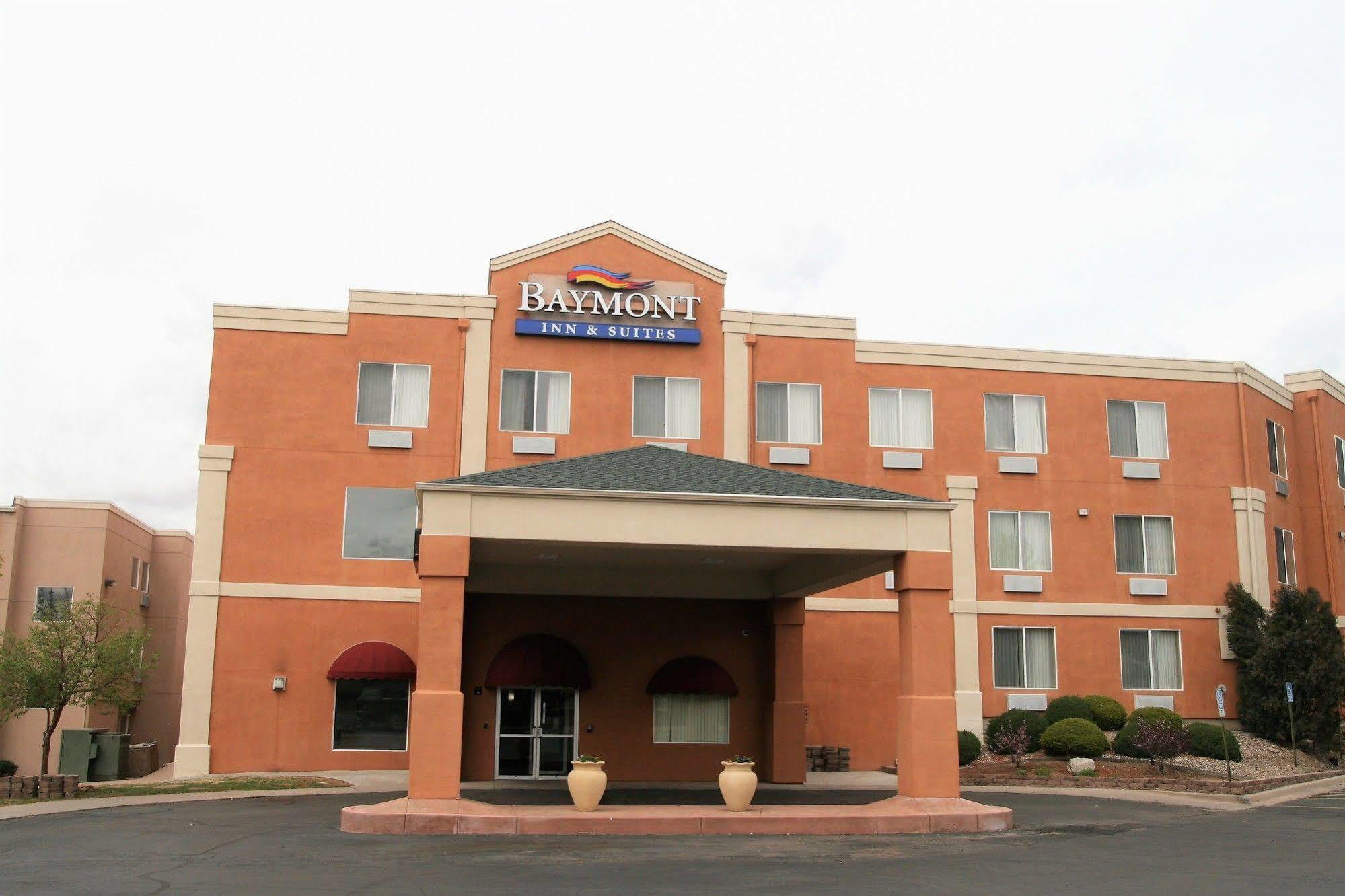Baymont By Wyndham Colorado Springs Hotel Exterior foto